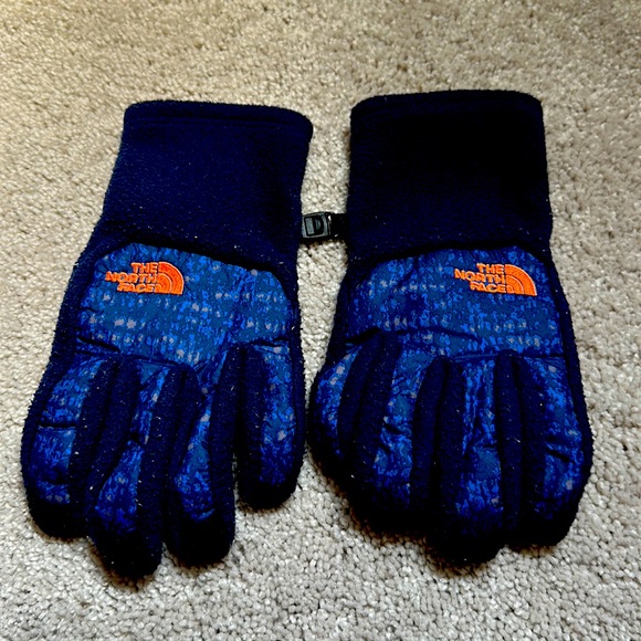 The North Face Denali Gloves - Picture 1 of 2
